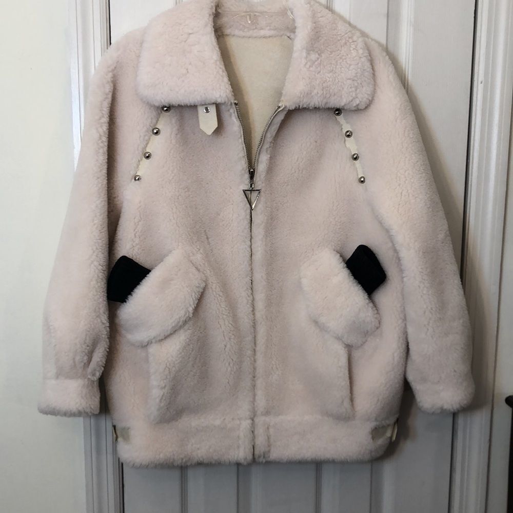 Faux Fur Shearling Off-White Jacket/Coat Winter, Pit to Pit 23" Pre-Owned - Picture 3 of 16